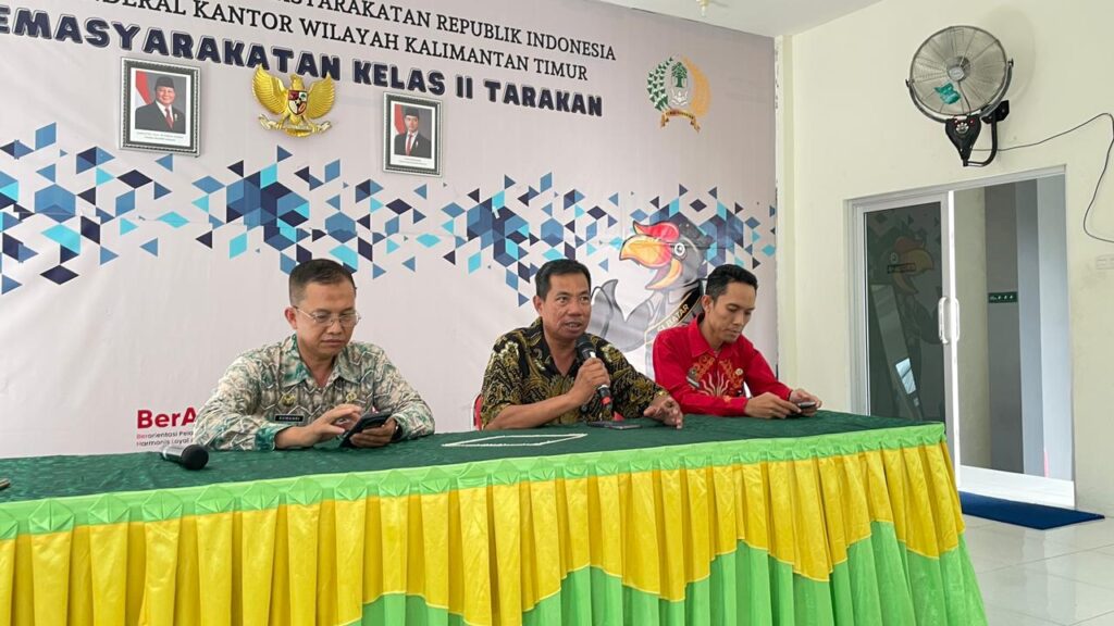 Pembimbing Kemasyarakatan Ahli Madya Bapas Tarakan Sharing Session Gaya Komunikasi Bersama Warga Binaan yang Memperoleh Hak Integrasi