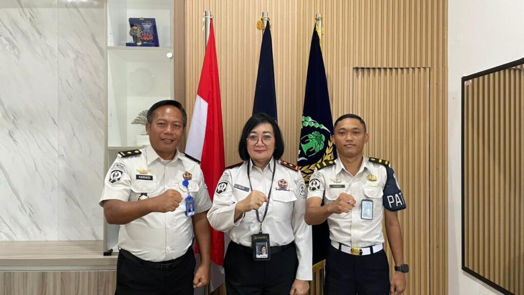 Lapas Tarakan Kunjungan ke Bapas, Ucapkan Selamat Lepas Purna Bhakti kepada Kabapas Tarakan Rita Ribawati