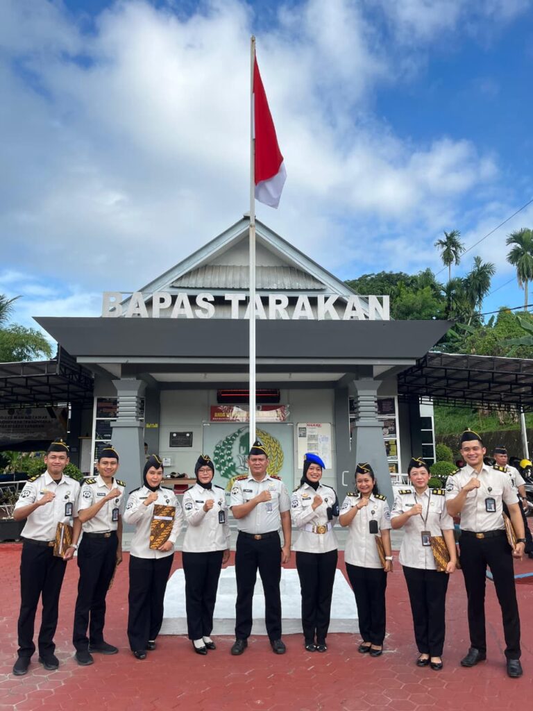 Emban Tanggung Jawab Lebih Besar, Enam Pembimbing Kemasyarakatan Ahli Pertama Bapas Tarakan Naik Pangkat