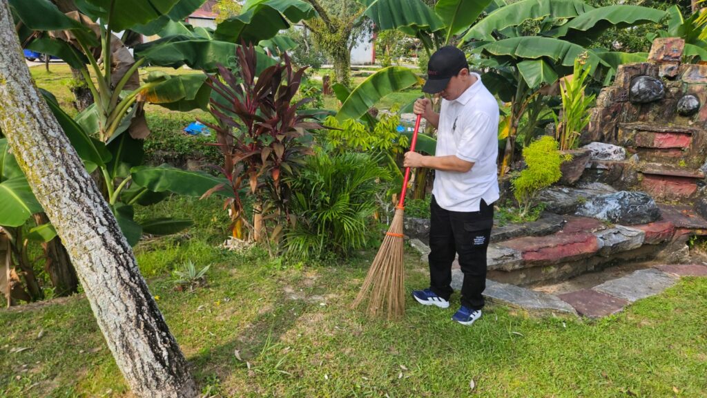 Aksi Bersih Kemerdekaan, Bapas Tarakan Gotong Royong Bhakti Bersih Lingkungan Kantor